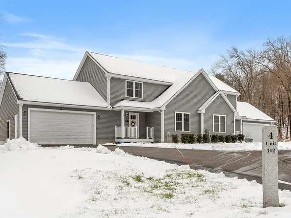4 Scotch Pine Farm Way #1, Pepperell, MA 01463