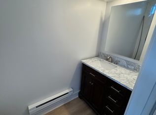 29 Church St APT 4, North Attleboro, MA 02760