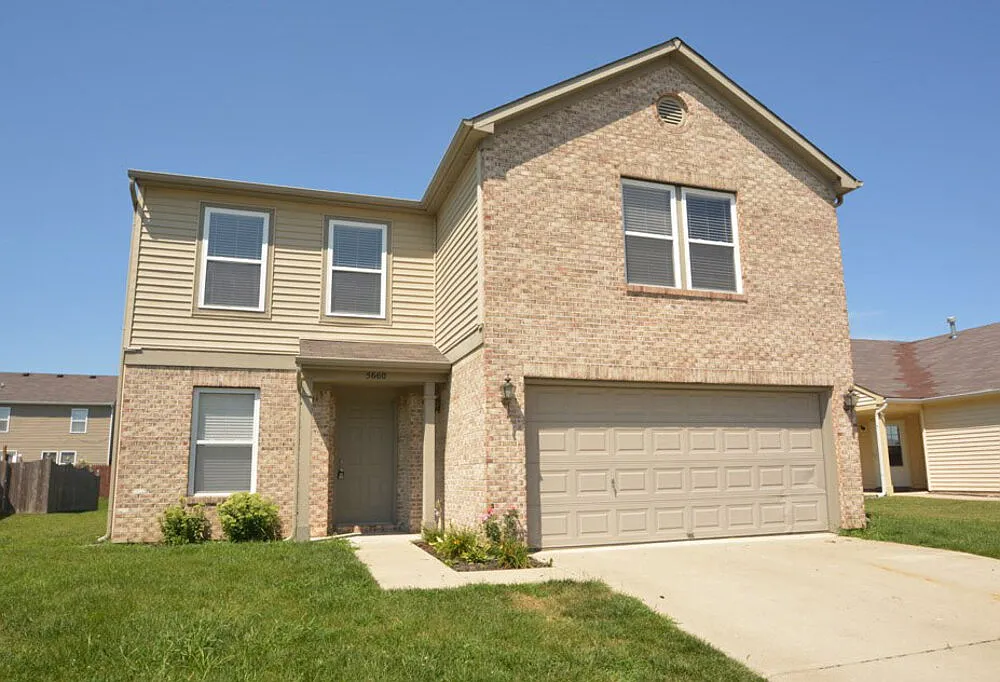 3 bed, 2.5 bath, 2035 sqft, $2,145 — Photo 1