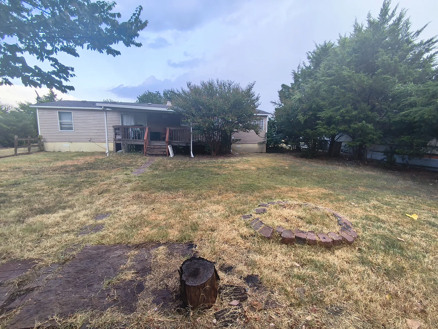 3 bed, 1680 sqft, $1,800 — Photo 2