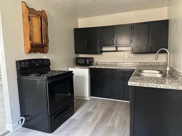 1006 Anderson Pl #B — Photo 8