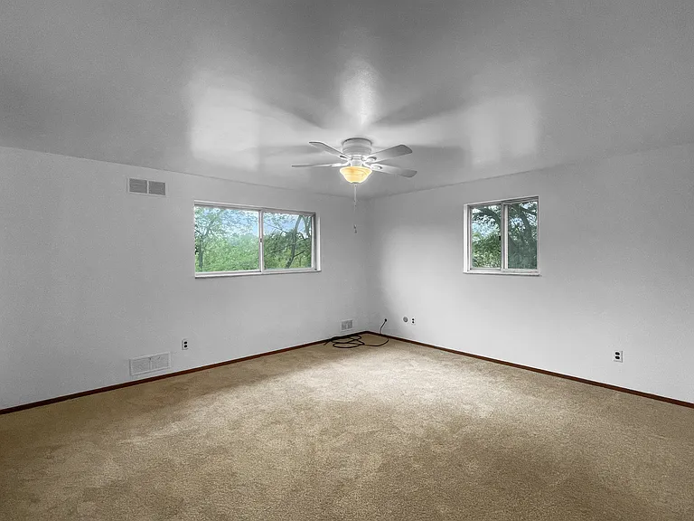 Primary Bedroom 14x15