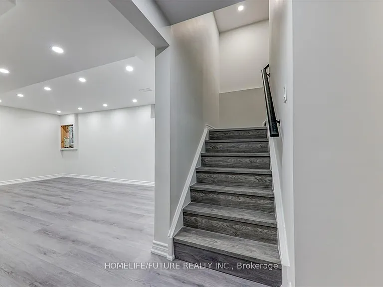 11 Bobolink Ave #BASEMENT — Photo 4