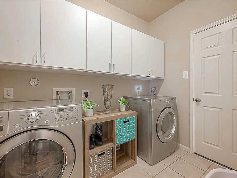 9906 Bronze Mill Ln — Photo 10