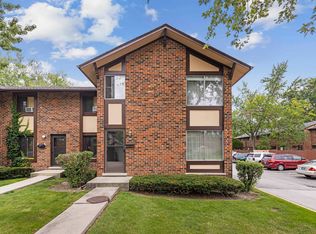 18W107 14th St, Villa Park, IL 60181