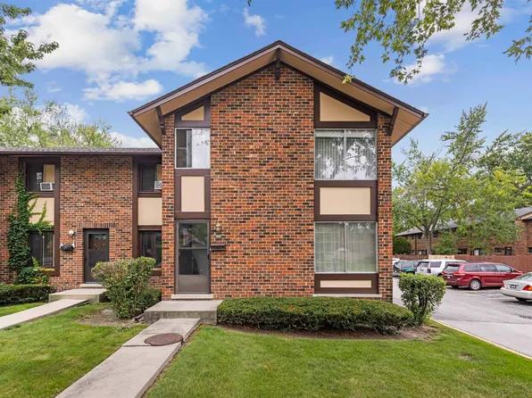 18W107 14th St, Villa Park, IL 60181