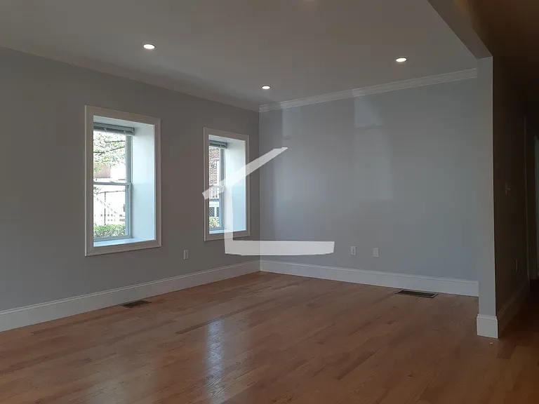 18 Bothwell Rd #3 — Photo 7