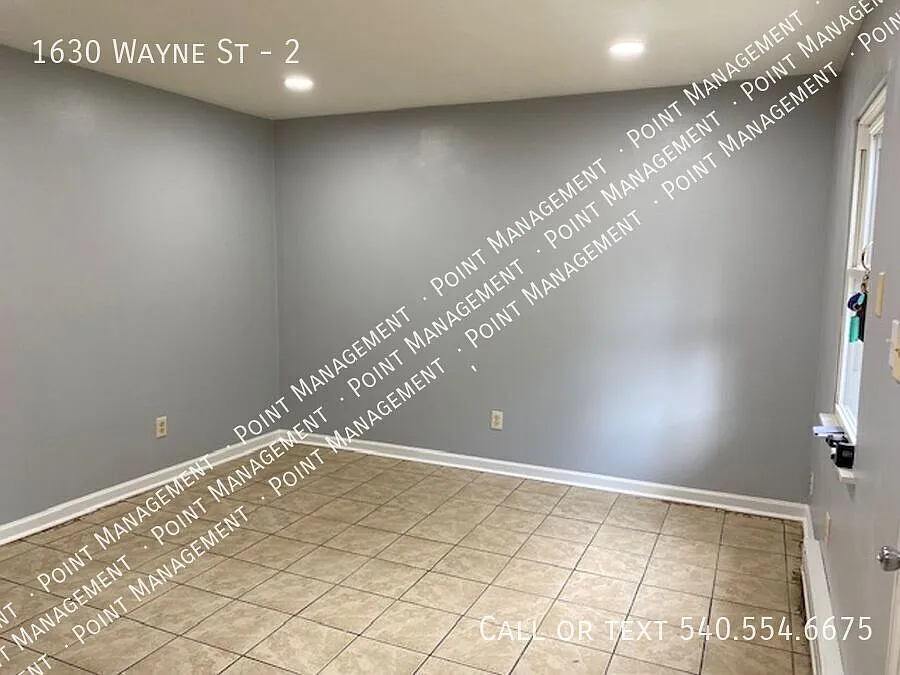1630 Wayne St NE #2