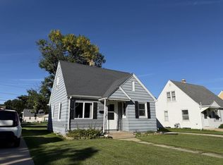 8712 W Montana AVENUE, West Allis, WI 53227