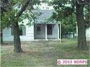 105 W 10th St, Chelsea, OK 74016