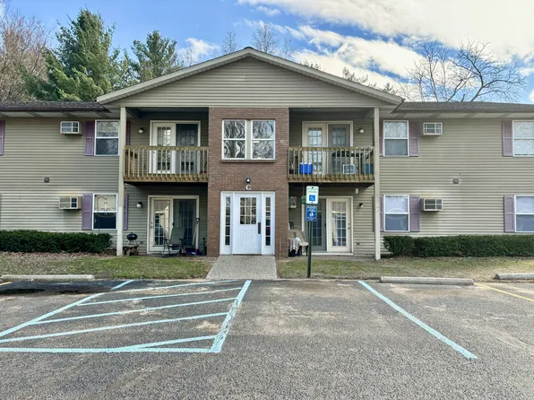 517 136th Ave #C21, Holland, MI 49424