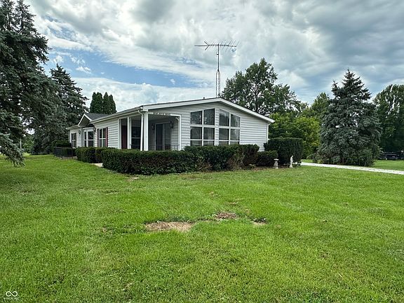 2nd image of 29 W Joyce Dr
