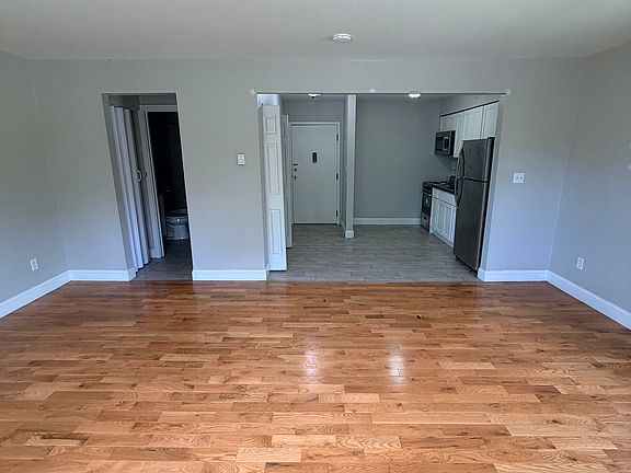 4th image of 156 Bull Hill Ln #2B