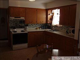 3rd image of 323 21st Ave N