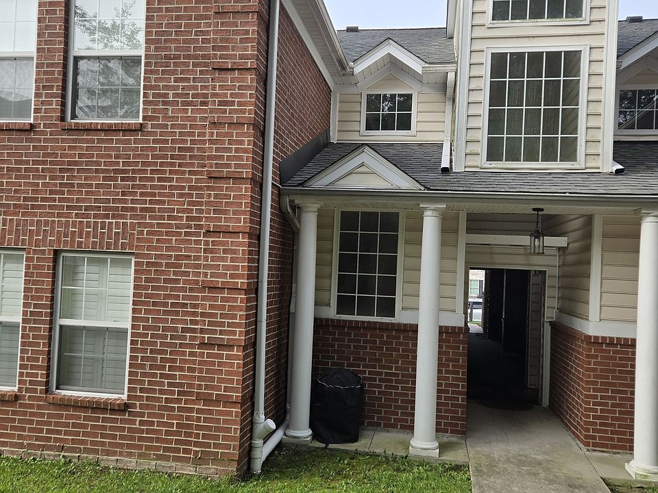 1st image of 2129 Sanderling Dr APT C