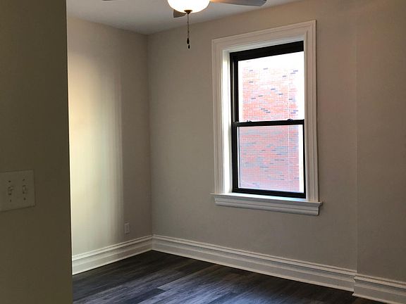 3rd image of 4900 Laclede Ave #6