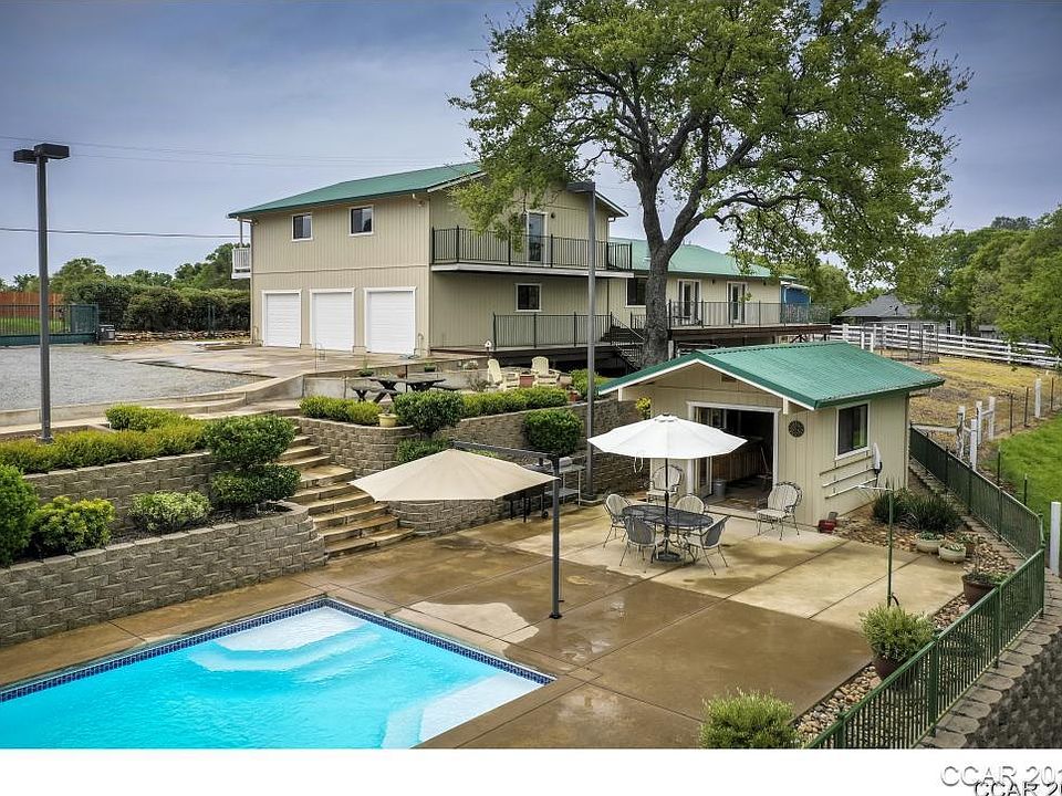 1st image of 4636 Hillvale Dr #8