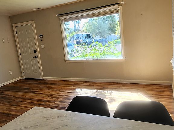 3rd image of 630 Willard Ave