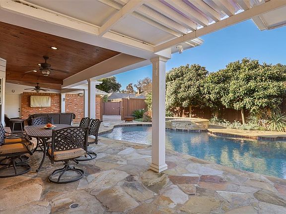 5th image of 9205 Heatherdale Dr