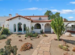 1124 S Vicentia Ave, Corona, CA 92882