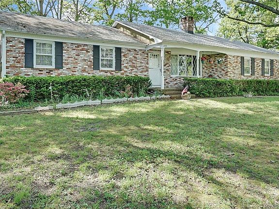 4th image of 1200 Taylor Ln