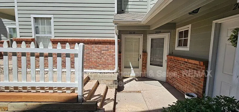 2 bed, 2.0 bath, 1283 sqft, $1,600 — Photo 3