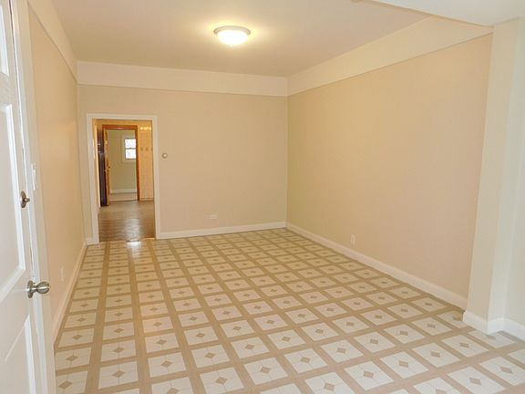 4th image of 1215 S 50th Ct
