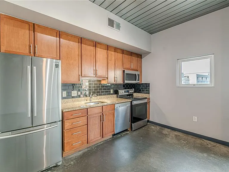 620 Glen Iris Dr NE #501 — Photo 46