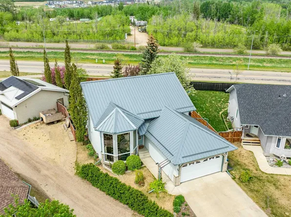 25 Fern Glade Cres, Sylvan Lake, AB T4S 1Z6
