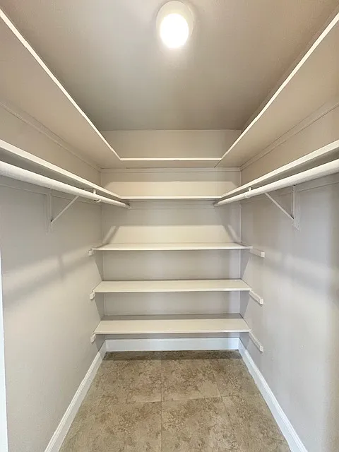 Boca Real Apartments — Photo 4