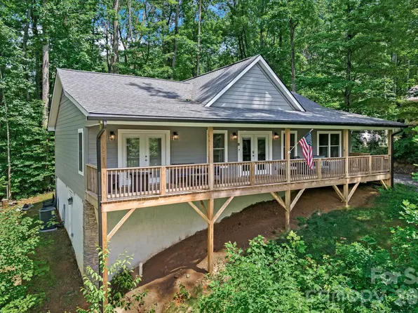 30 Sleeping Bear Rdg, Maggie Valley, NC 28751
