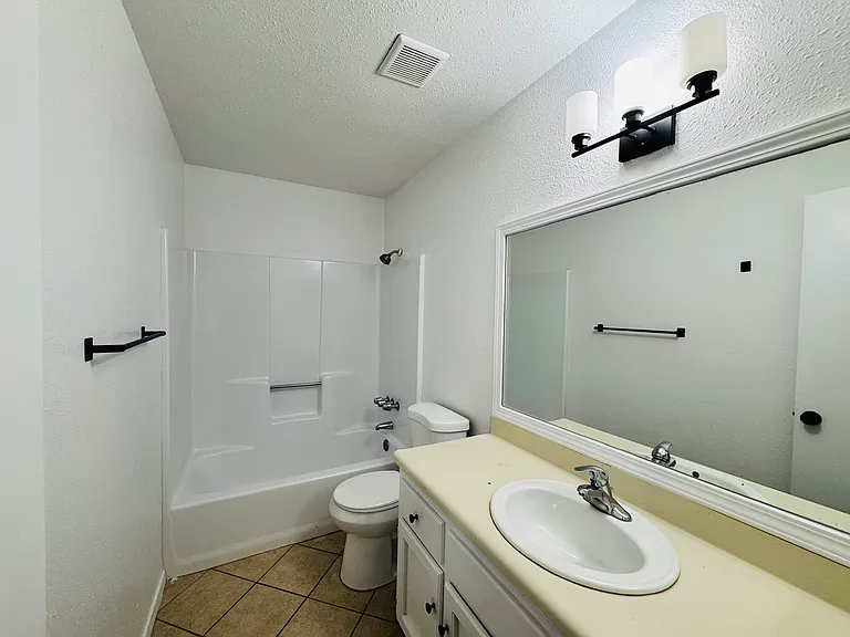 5809 Fairfax Rd #1 — Photo 8
