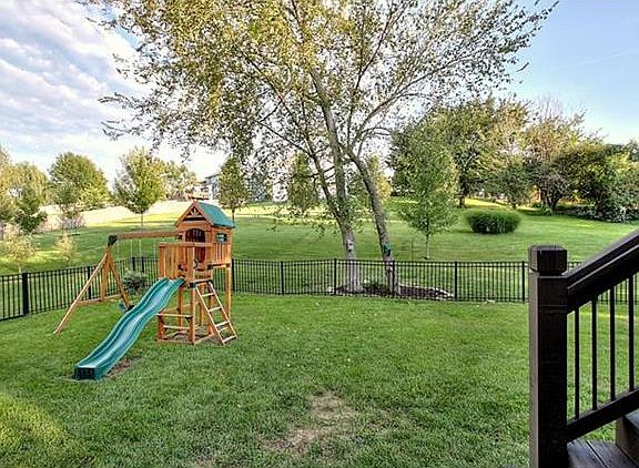 4th image of 5707 NE Timber Hills Dr