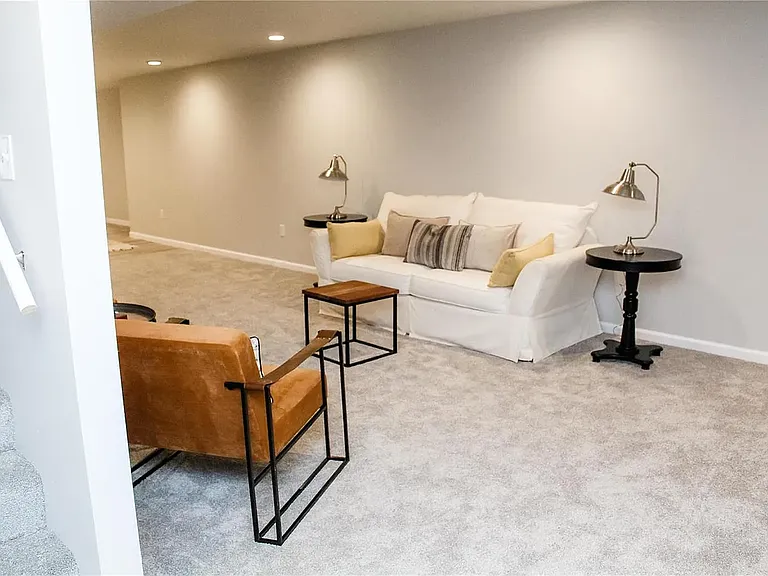 3863 Bedford Pointe Dr — Photo 16