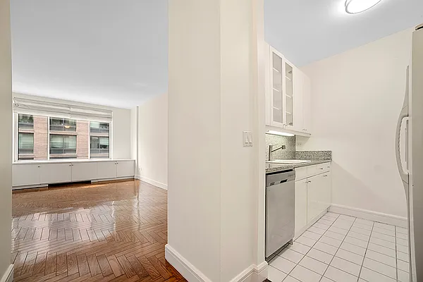 Rented by Maxwell Jacobs | media 11