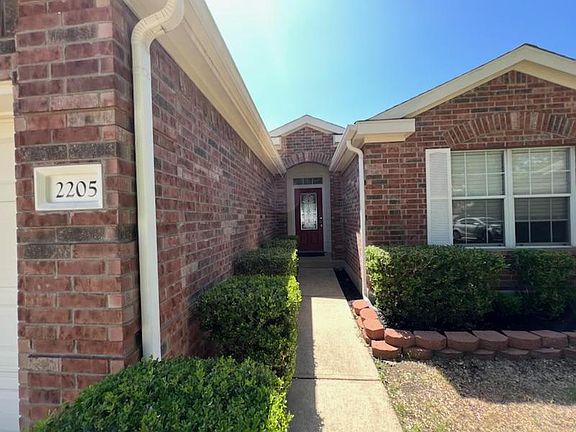 3rd image of 2205 Drue Ln