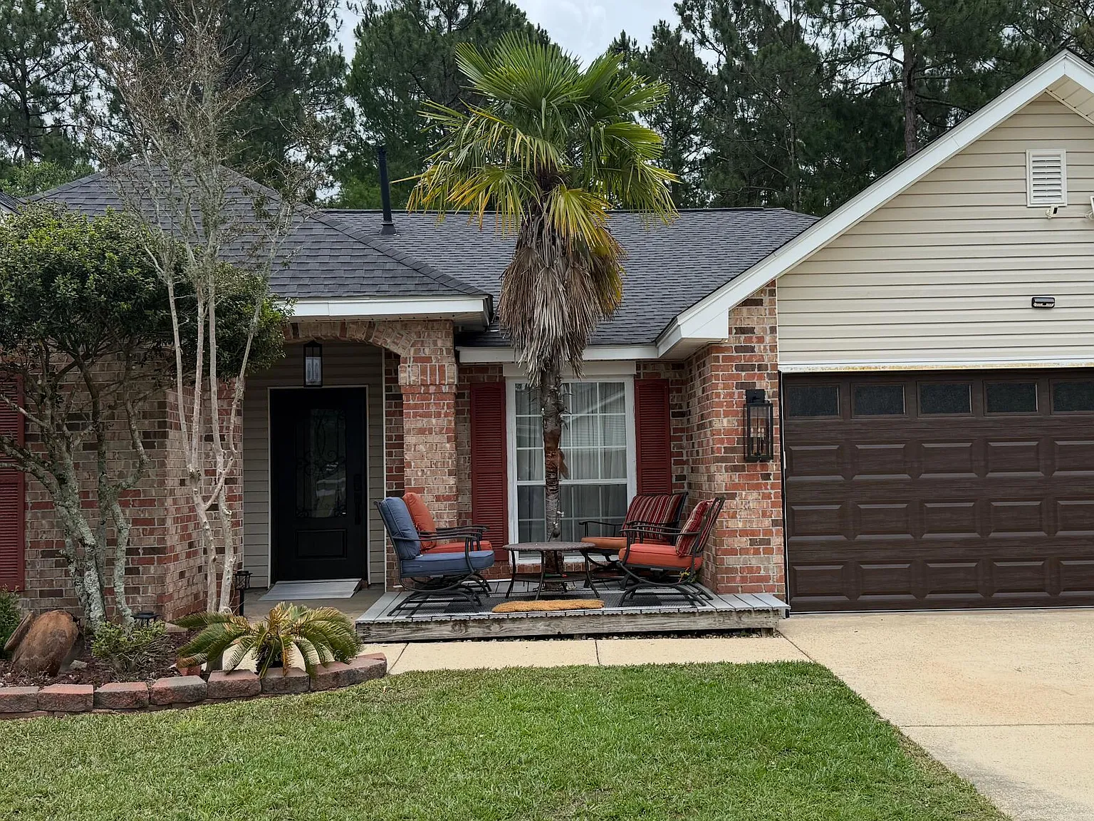 3 bed, 2.0 bath, 1666 sqft, $1,900 — Photo 1