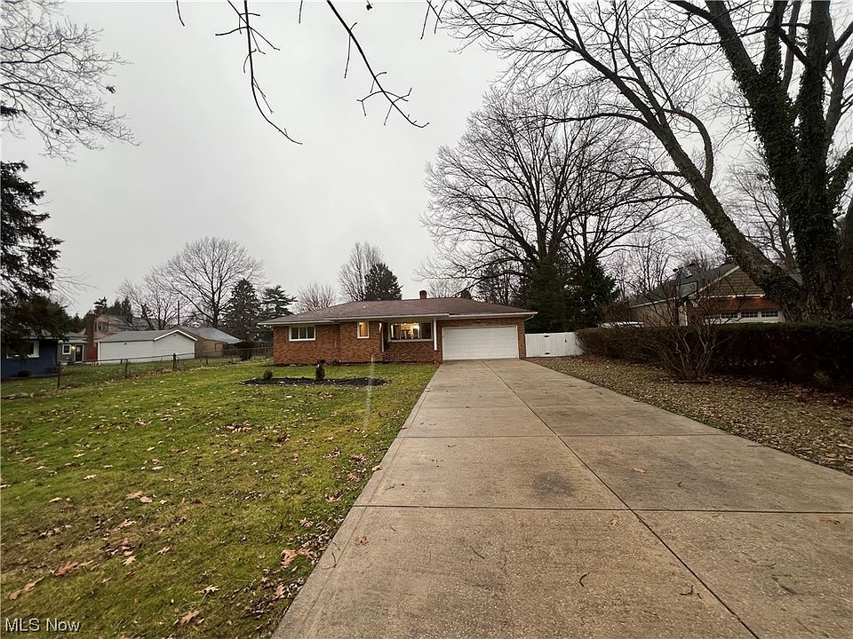 6830 Big Creek Pkwy, Middleburg Heights, OH 44130 Zillow