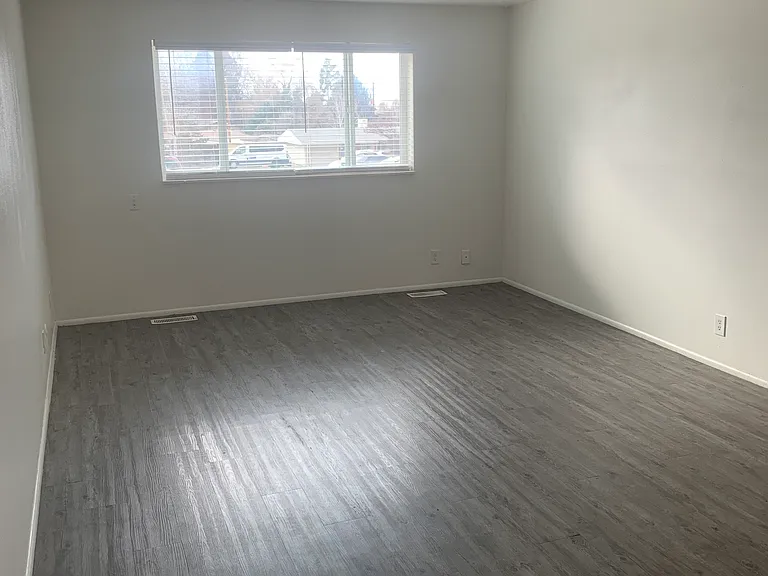 Arbor Cove Apartments — Photo 32