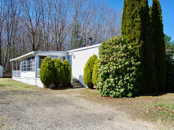 68 Poplar Park Drive, Wells, ME 04090