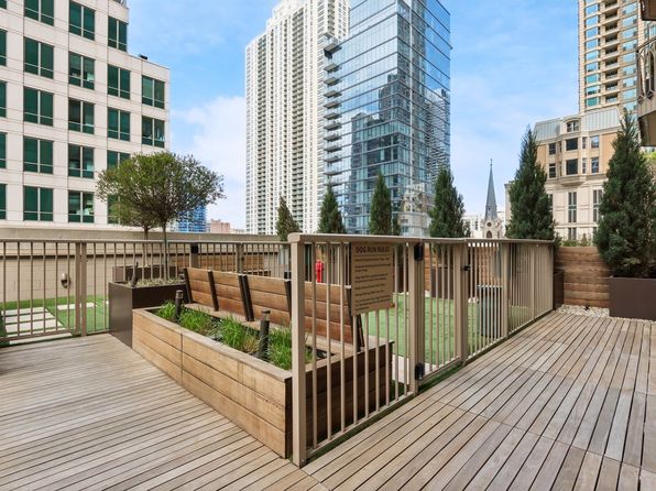 21 E Huron St APT 1404, Chicago, IL 60611