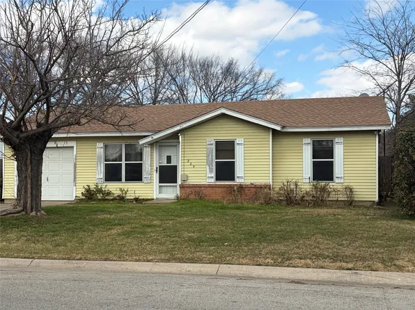 224 Kay Ln, Saginaw, TX 76179