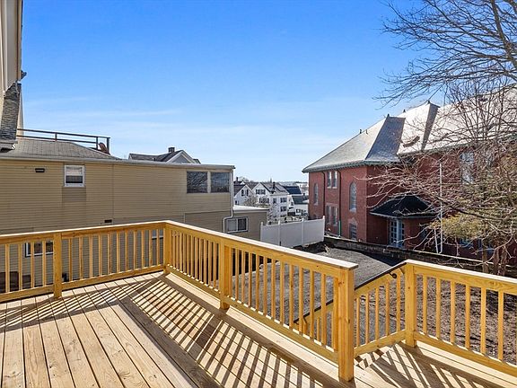 4th image of 20 Beacon St Unit 2