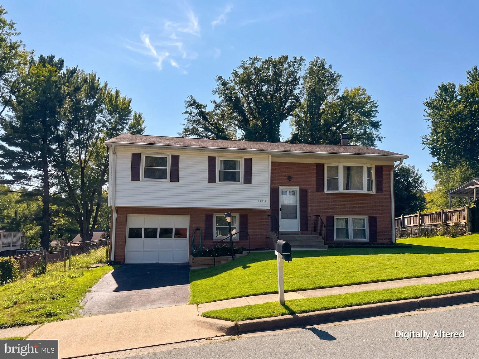 4 bed, 3.0 bath, 1902 sqft, $2,800 — Photo 2
