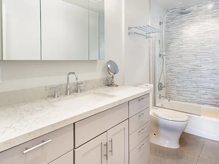 925 Corbett Ave #302 — Photo 25