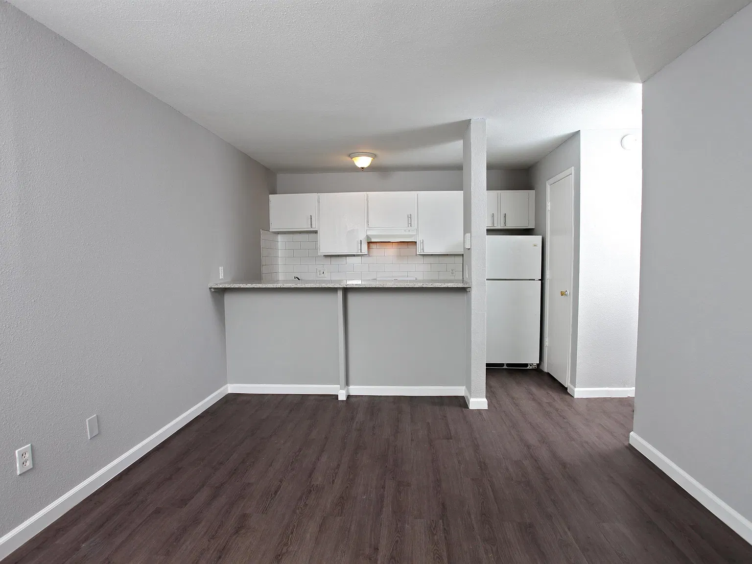 The Towers Apartments - 1212-311 — Photo 2