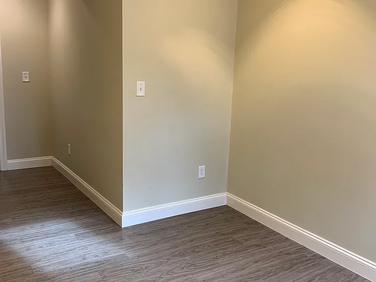 Hall Dr — Photo 5