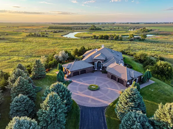 40580 250th St, Mitchell, SD 57301