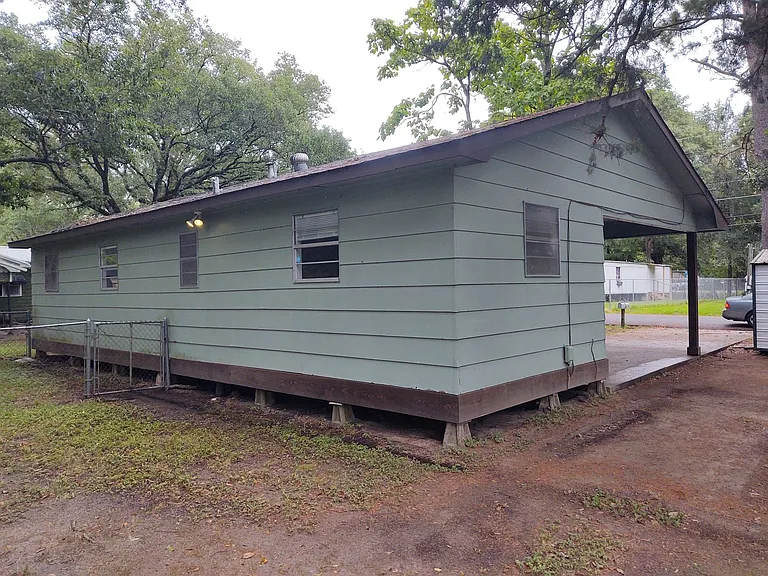341 Jelks St — Photo 3
