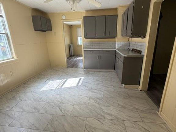 3rd image of 112 Regal St Floor 1